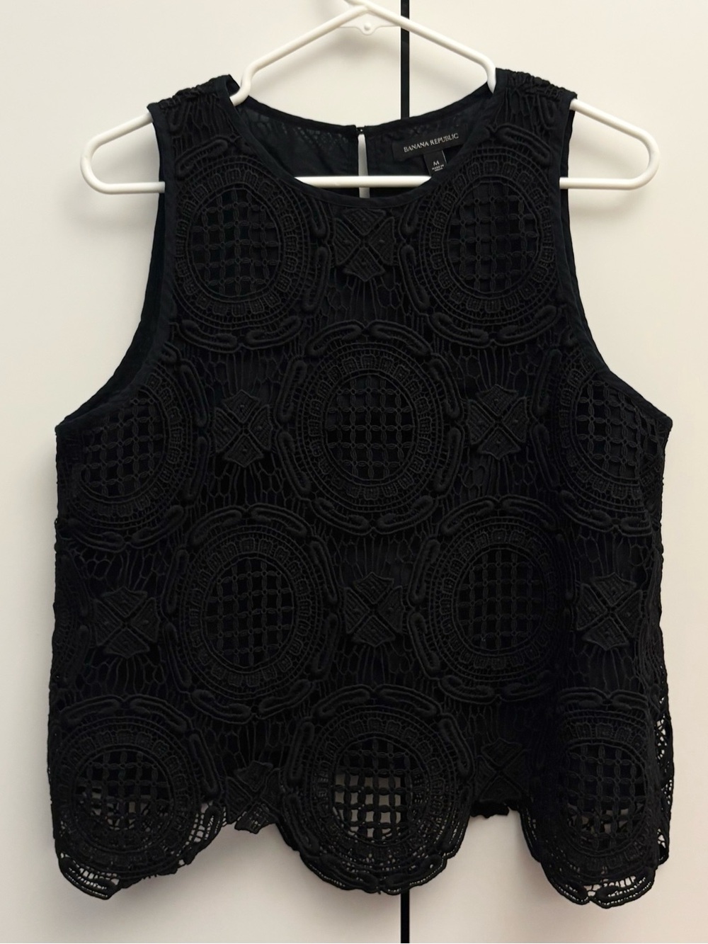 NWOT Banana Republic Black Crochet Lace Shell